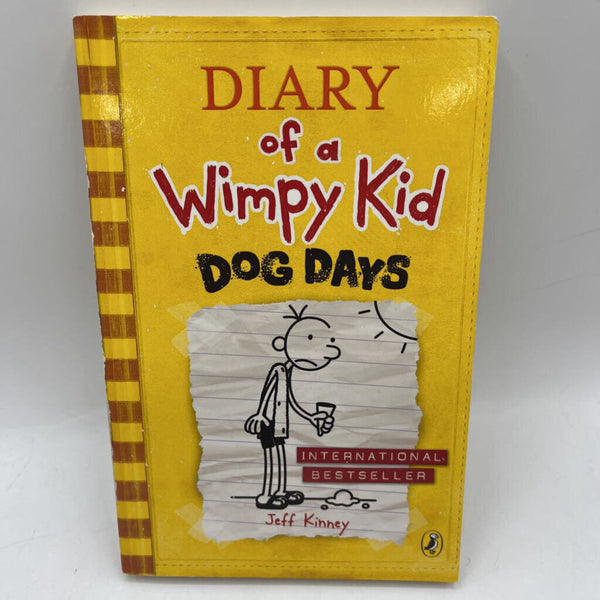 Diary Of A Wimpy Kid: Dog Days (paperback)