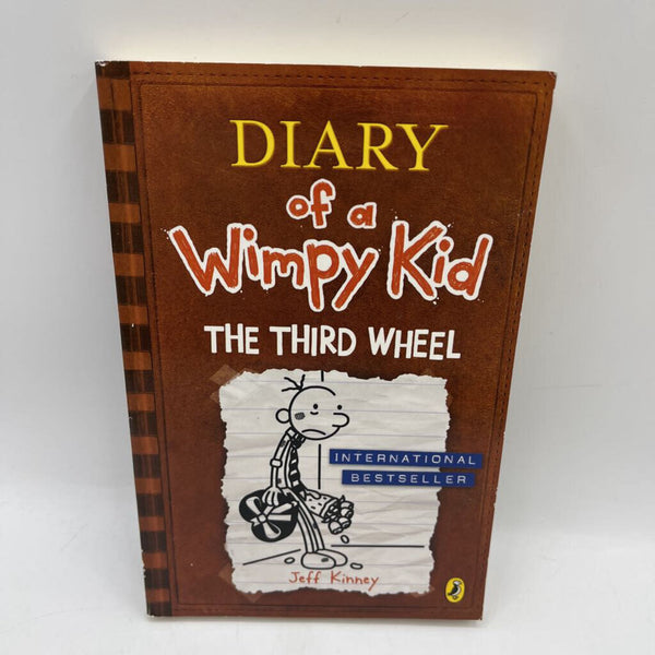 Diary Of A Wimpy Kid: The Third Wheel (paperback)
