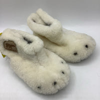 Size 5: Sorel White Fuzzy Animal Feet Slippers
