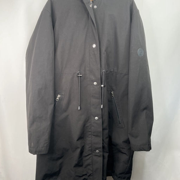 Size 6: Seraphine Black Expandable Winter Coat