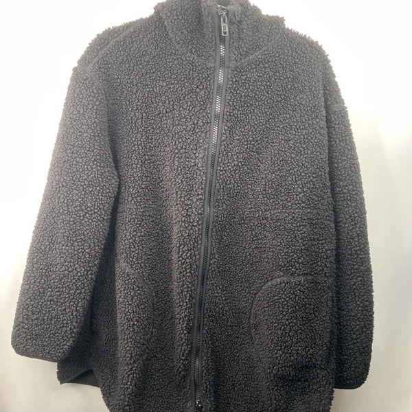 Size M: H&M Black Fuzzy Zip-Up Hoodie