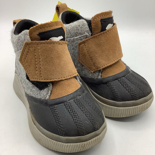 Size 10: Sorel Grey/Black/Brown Velcro Strap Snow Boots