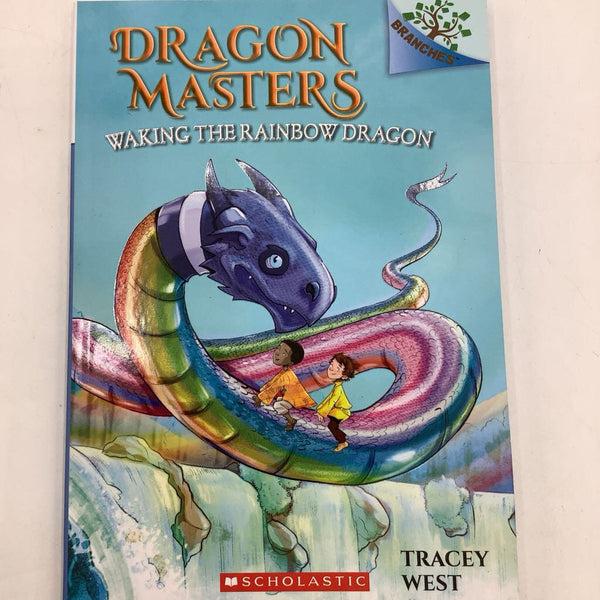 Dragon Masters: Walking The Rainbow Dragon (paperback)
