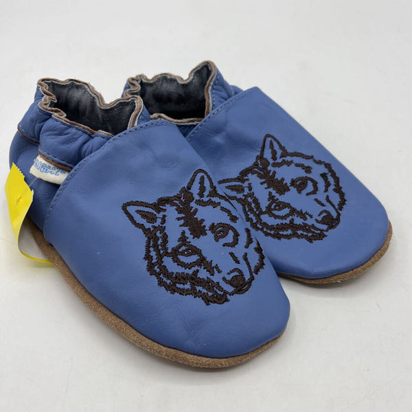 Size 18-24m: Robeez Blue Wolf Soft Sole Shoes