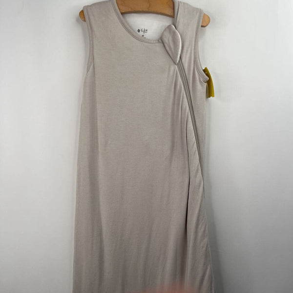 Size M: Kyte Creme Sleepsack