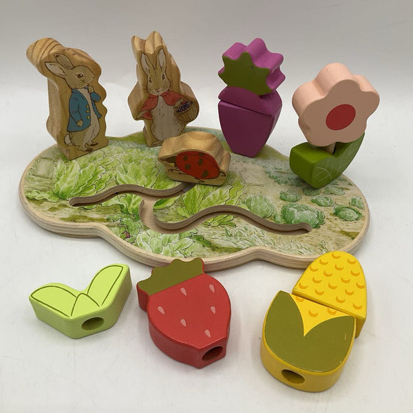 Peter Rabbit Wooden Peg Stackers