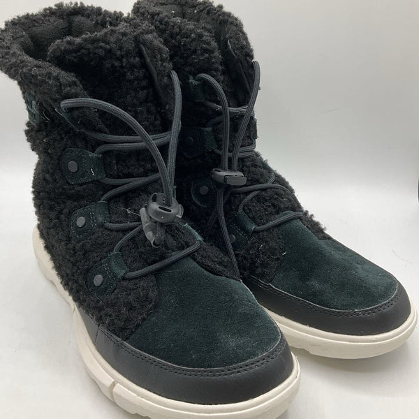 Size 6Y: Sorel Black Fuzzy Toggle Strap Snow Boots