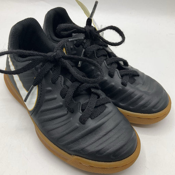 Size 11: Nike Black/White Lace-Up Indoor Soccer Cleats