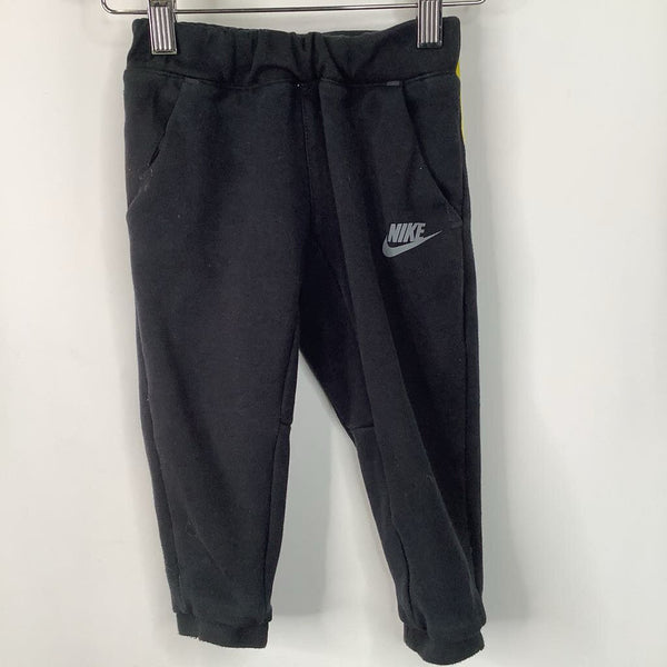 Size 3: Nike Black Sweatpants