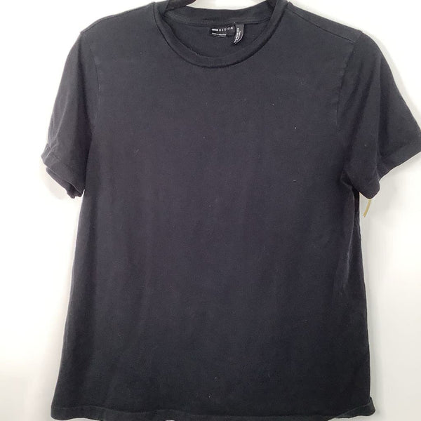 Size M: Asos Design Black T-Shirt