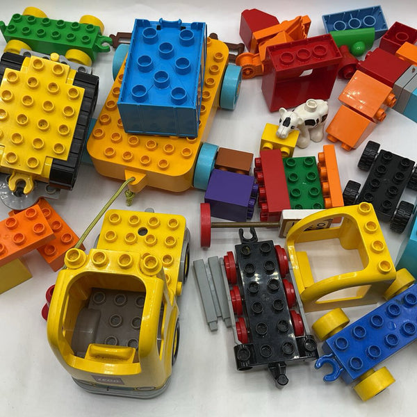 2 Gallon Bag Of Assorted Duplos