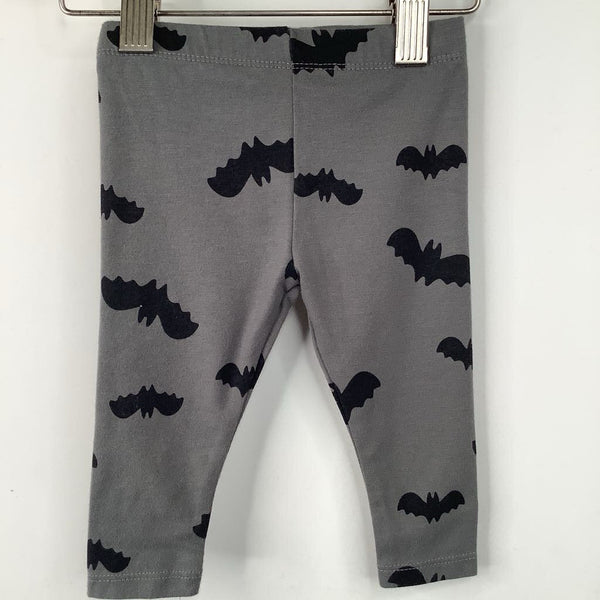 Size 0-3m: Cat & Jack Grey Black Bat Print Leggings