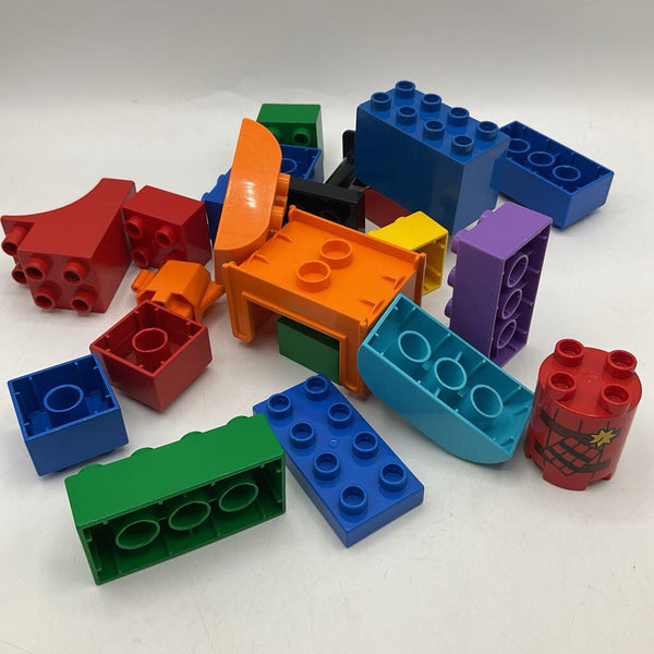 2 Gallon Bag Of Assorted Duplos