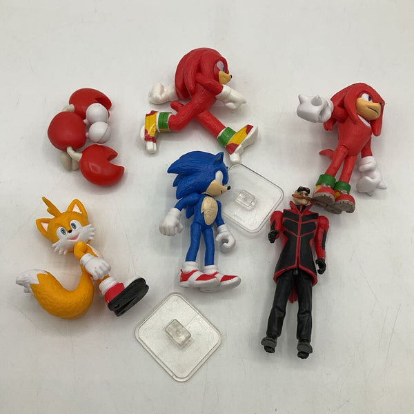 Small Bag Of Assorted Sonic Figurines