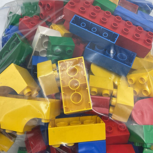 2 Gallon Bag Of Assorted Duplos
