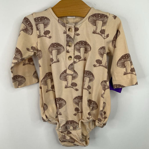 Size 6-12m: Kate Quinn Cream/Brown Mushroom Long Sleeve Onsie