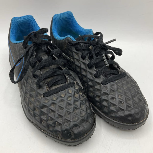 Size 2.5Y: Nike Tiempo Black/Blue Lace-up Indoor Soccer Cleats