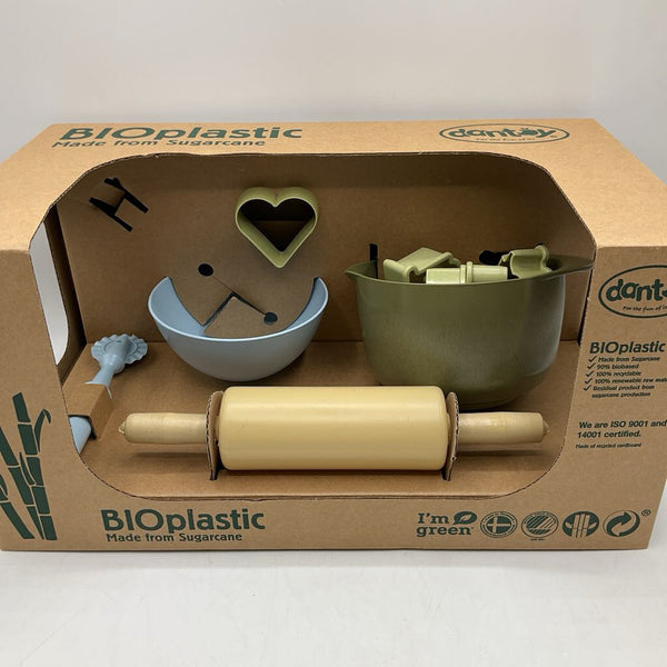 Dantoy Bioplastic Sugar Cane Kids Baking Set