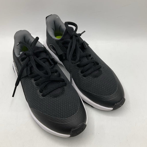 Size 1Y: Puma Black Lace-Up Sneakers