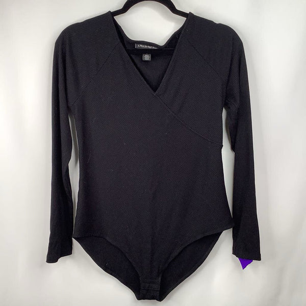 Size M: A Pea In The Pod Black Long Sleeve Body Suit