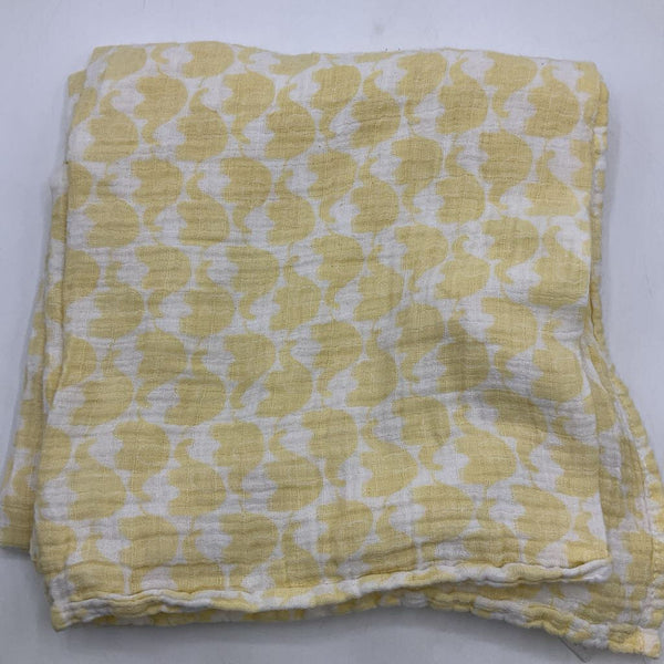 Size 0-3m: Just Born White/Yellow Elephant Pattern Wrap Swaddle