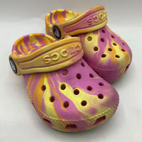 Size 5: Crocs Yellow Tie Dye Lined Adjustable Strap Crocs