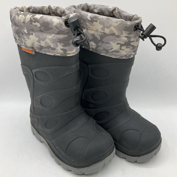 Size 6: Northside Black Camo Toggle Strap Rain Boots