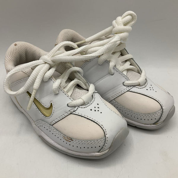 Size 8: Nike White Lace-Up Sneakers