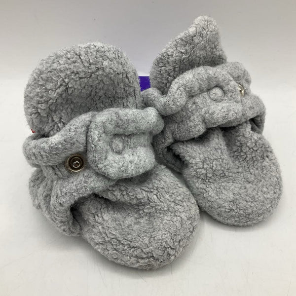 Size 3m: Zutano Grey Fleece Baby Booties