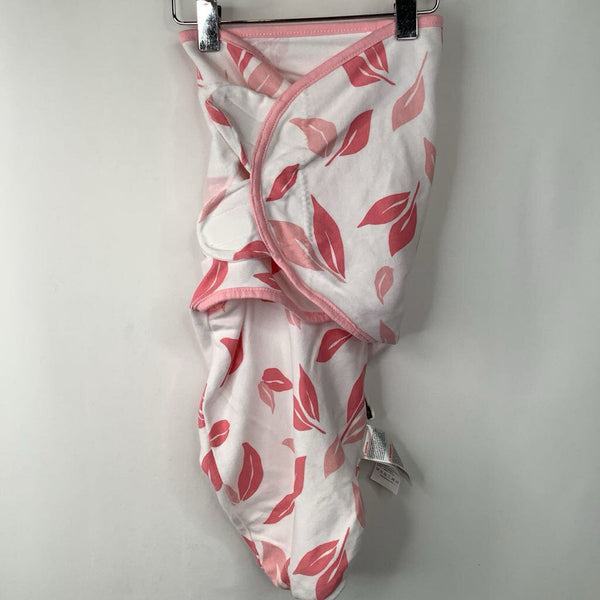 Size S: Gllquen White/Pink Leaves Swaddle