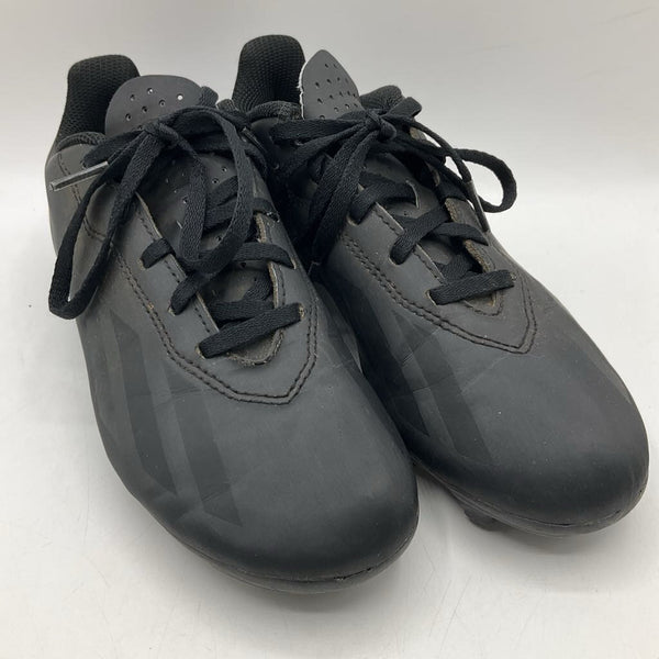 Size 4Y: Adidas Black Lace-Up Soccer Cleats