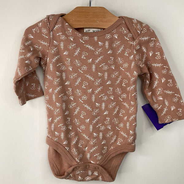 Size 3-6m: Kit & Pearl Brown/White Floral Long Sleeve Onesie