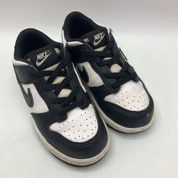 Size 9: Nike Black/White Slip-On Sneakers