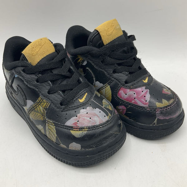Size 7: Nike Black Floral Lace-Up Sneakers