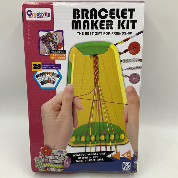 friendship bracelets making kit (ages 6+)