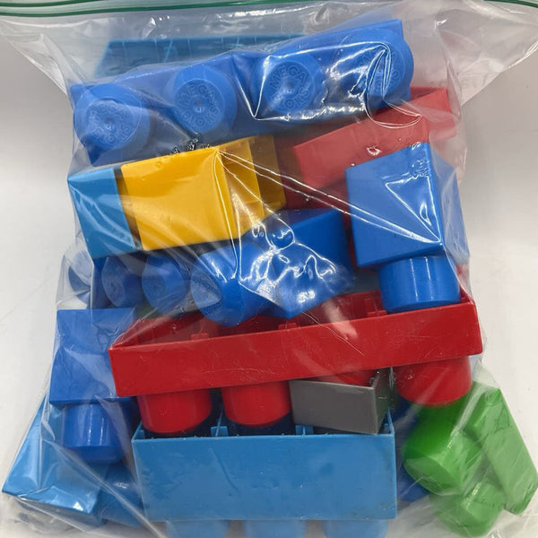 1 Gallon Bag Of Assorted Duplos