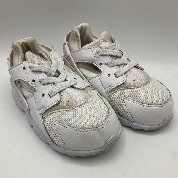 Size 8: Nike White/Creme Slip-On Sneakers