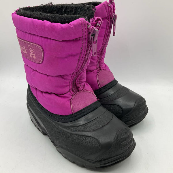 Size 9: Kamik Black/Pink Zip Up Snow Boots
