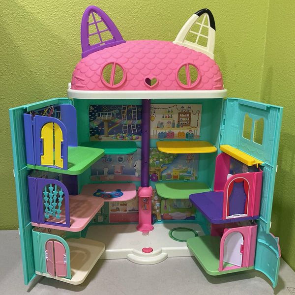 Gabby's Doll House W/ Assorted Accessories