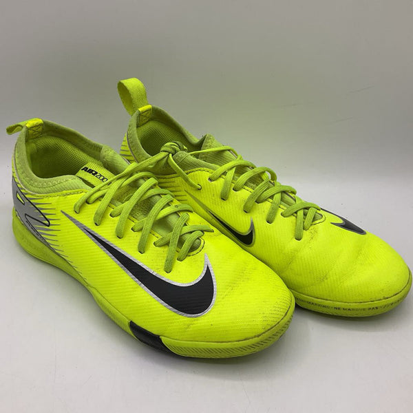 Size 3.5Y: Nike Neon Yellow Lace-Up Indoor Soccer Cleats