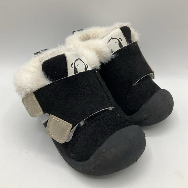 Size 2: Black/White Velcro Strap Lined Boots