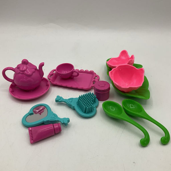 Strawberry Shortcake Assorted Picnic/Tea Set