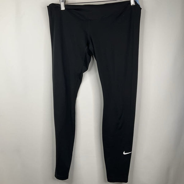 Size L: Nike Dry Fit Black Leggings