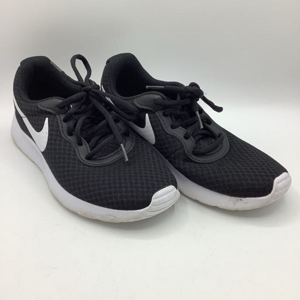 Size 6Y: Nike Black w/ White Details Lace-Up Sneakers