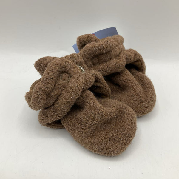 Size 0-3m: Zutano Brown Fleece Booties