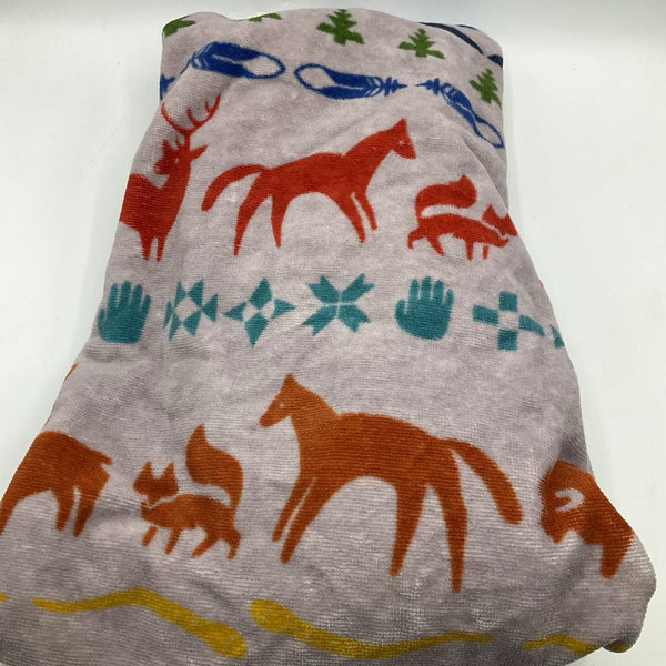 Size O/S: Pendleton Colorful Symbols Hooded Baby Towel
