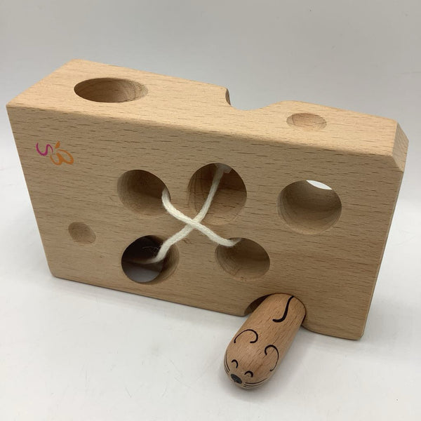 Wooden Lacing Cheese