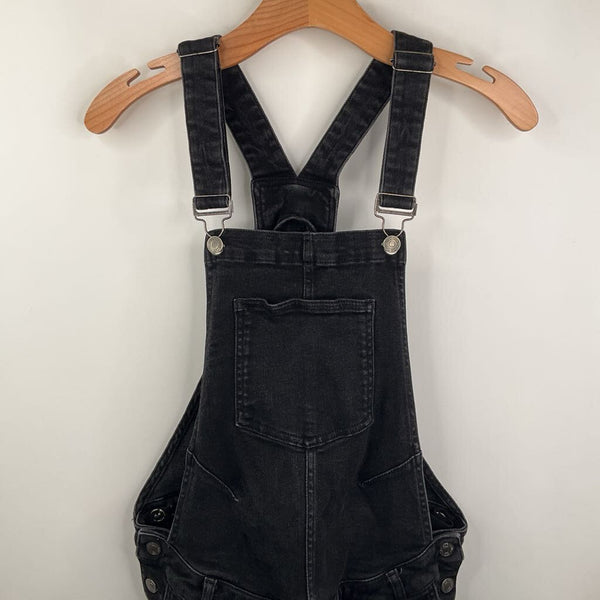 Size S: Gap Black Overalls