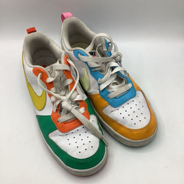 Size 5.5Y: White/Multicolor Details Lace Up Sneakers