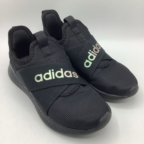 Size 5.5Y: Adidas Black Slip-On Sneakers